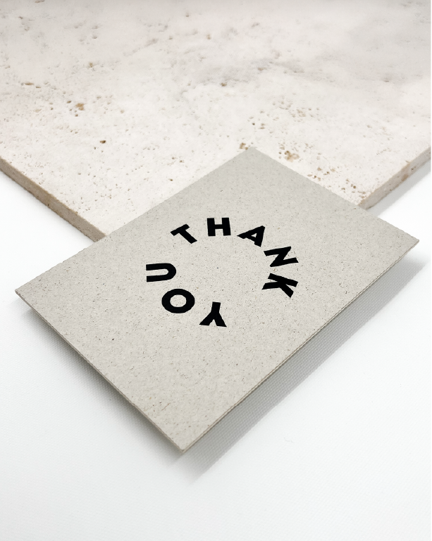 Postkarte Graspapier mit schwarzem Druck