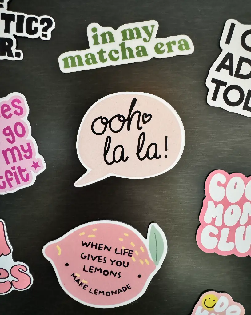 Ooh La La Magnet